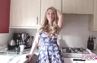 Watch video Ally Ann saugt an porno-site, home of free Гонзо porn videos and Блондинки sex kostenlose sexbilder von reifen frauen movies online.