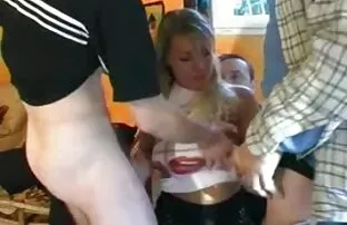 Watch video Leidenschaftliche junge blonde Mädchen machen Liebe auf porno-site, die Heimat der freien Подростки porno-videos und free sex reife frauen sex sex-Filme online.